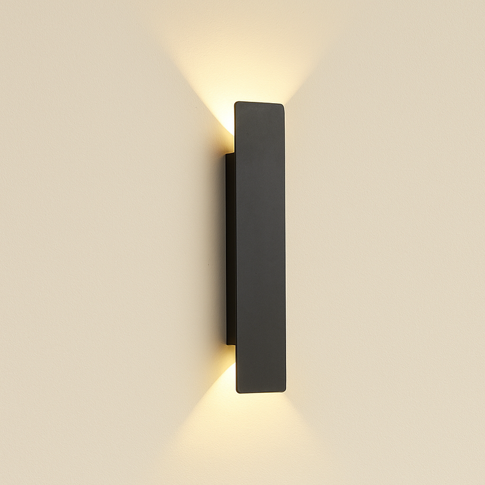 Aurevo Outdoor Wall Light